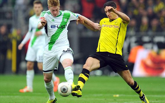 Wolfsburg's Kevin de Bruyne saw his tame free kick find its way into the Dortmund net.