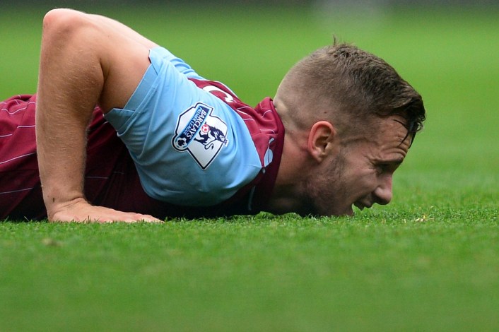 Cleverley: Down and out at Aston Villa, or seeing things clearly?
